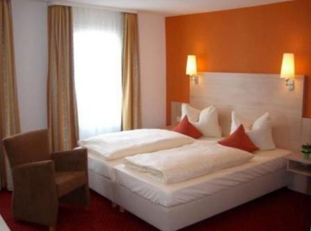Hotel Cafe Konditorei Koeppel Бинген ам Рейн Екстериор снимка